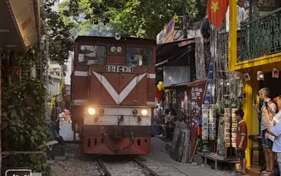 Hanoi Train Street-_0030