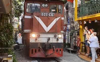 Hanoi Train Street-_0031