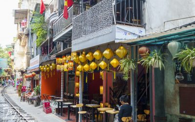 Hanoi Train Street:_0012